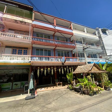 Hotel Ban Por Fai Cha-Am Exterior foto